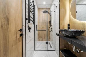 LEOGRAND Apartments on Rymlyanyna 6-1