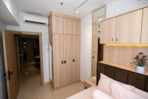 Podomoro City Deli Medan Tower Empire - Japandi Style - 2BR Family Suite 3 beds - 87m