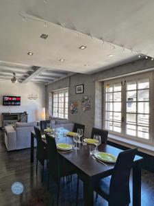 T4 lumineux, tout équipé, au centre dAurillac