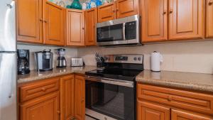 Sea-Spray Haven Fabulous Oceanfront Condo