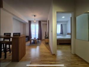 SB Apartments II