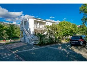 Apartments Lika - Seline