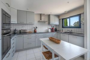 Villa pour 15 à 700m de la plage