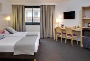 Hotels Hotel Padoue : Chambre Lits Jumeaux pour Personnes à Mobilité Réduite