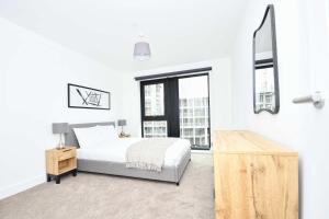 Bright Spacious 2 Bedroom Apartment in Liverpool