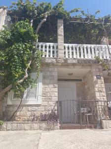 Pet Friendly Apartment Ground Floor - Ubytování bez kategorie ve městě Petrovac na Moru