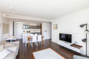 Luxury Penthouse With Stunning Central London Skyline Views Sleep 6