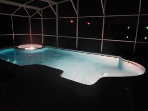 Spacious 6-Bedroom Home in Hampton Lakes – Perfect for Family Getaways!