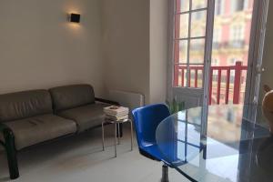 Apartment with balcony 2 steps from the beach