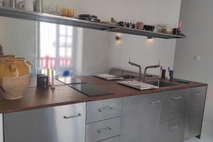 Apartment with balcony 2 steps from the beach