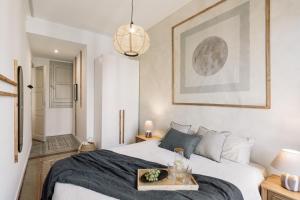 Lluna - 2 Bedrooms and office in Gracia