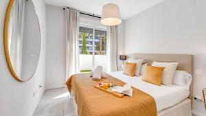 VACATION MARBELLA I Via Celere, Huge Terrace, Brand New Complex, Close to the Beach, Marbella Center