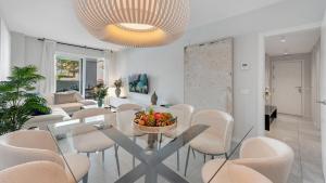 VACATION MARBELLA I Via Celere, Huge Terrace, Brand New Complex, Close to the Beach, Marbella Center