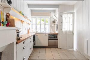 Maisons de vacances Charming fisherman-s cottage in Ars en Re : photos des chambres
