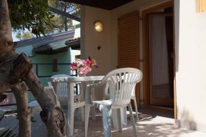 One-Bedroom Bungalow room in Camping Village Poljana