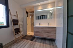 Villas Maison de campagne avec piscine : photos des chambres