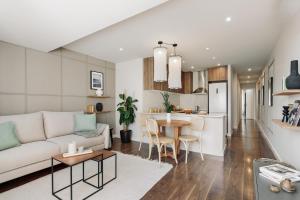 Neu - 2 bedrooms and terrace in Eixample Esquerra