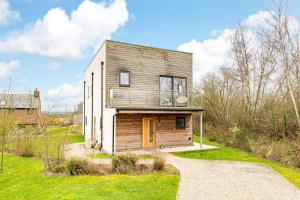 Beaumont Village 21 BV21 Silverlake Dorest