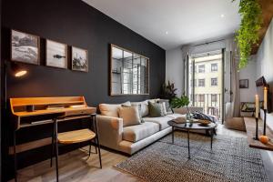 Quena - 2 bedrooms and balcony in Eixample Dreta