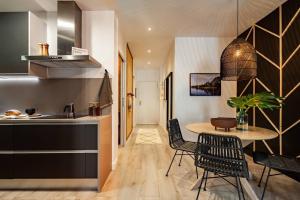 Quena - 2 bedrooms and balcony in Eixample Dreta