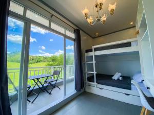 Roninas Sipocot Hotel