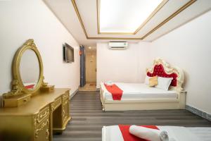 CROWNE BUI VIEN Hotel