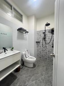 บ้านพ่อกับแม่ by ทองนาค อพาร์ตเมนต์ Dad N Moms House By Thongnak Apartment