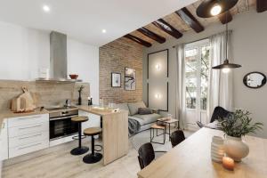 Espriu - 2 bedrooms and balcony in Sant Antoni