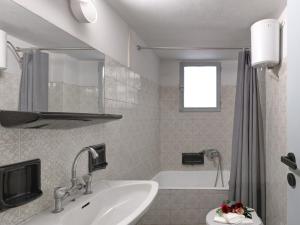 Charming 1-BR Apt in Kypseli with 100Mbps Internet