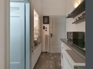 Charming 1-BR Apt in Kypseli with 100Mbps Internet