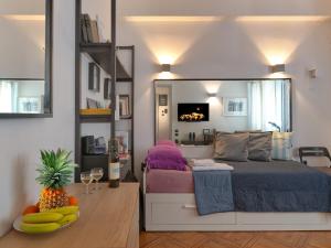 Charming 1-BR Apt in Kypseli with 100Mbps Internet