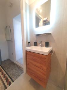 Charlie's Apartment -Centro Storico img11