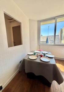 Appartements Grand appartement T3 lumineux en centre ville : photos des chambres