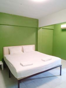 GO INN The Grand Palace - โกอินน์ MRT สามยอด