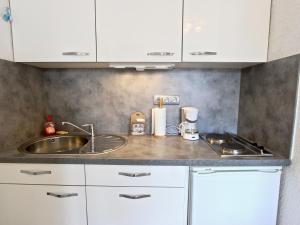 Appartements Studio cosy au pied des pistes a Chamrousse, balcon sud, ideal pour 4 personnes - FR-1-340-148 : photos des chambres