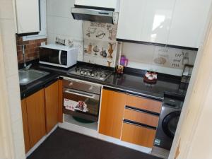 شقة للايجار المفروش محطة الرمل الازاريطة