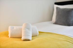 Comfy 3-Bed Home in Llansamlet