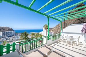 Los Veleros Apartments