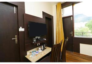 Hotel Mirage Residency