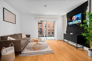 Luxury Apartment - Balcony - City Centre - Fast WiFi - Netflix 403D