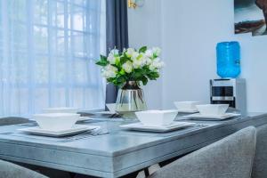 Sofitel Executive 4 bedroomsensuite own compound