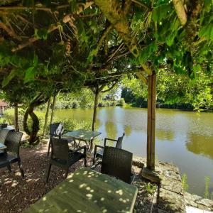 Chalets Cozy Chalet Retreat in Champs-Romain : photos des chambres