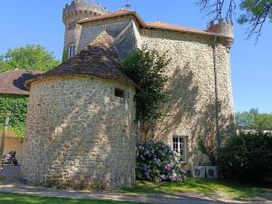 Chalets Cozy Chalet Retreat in Champs-Romain : photos des chambres