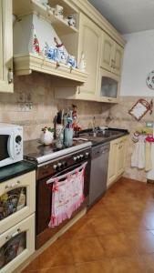 Apartment - Sleeps 5 Balcony Wifi Parking