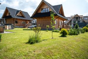 DOMEK POD LIMBAMI III