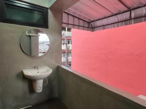 Apartment near Khlong Bang Luang