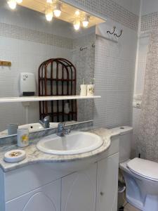 Maisons de vacances Maison entre champs et clochers : photos des chambres