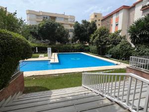 Bright, central, close to the sea, parking and WiFi