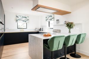 Knighton OI02 Silverlake Dorset