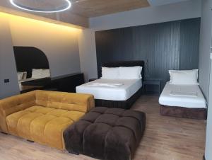 Toka Hotel Restaurant